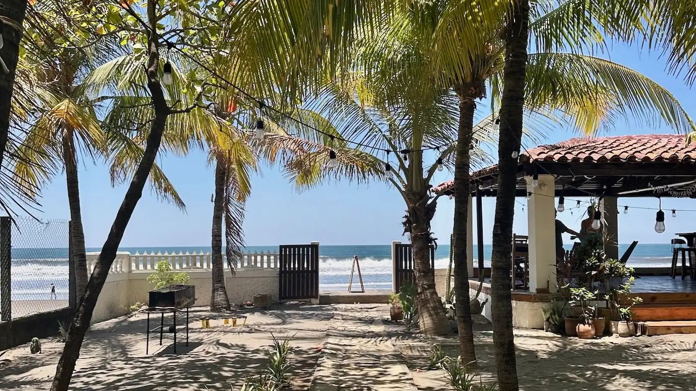 El Tránsito, eine kleines Surfer Dorf, auf der Nicaragua Rundreise.