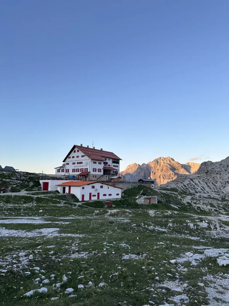 The Rifugio Locatelli as a stay right in front of the world-famous Tre Cime in the Dolomites.
